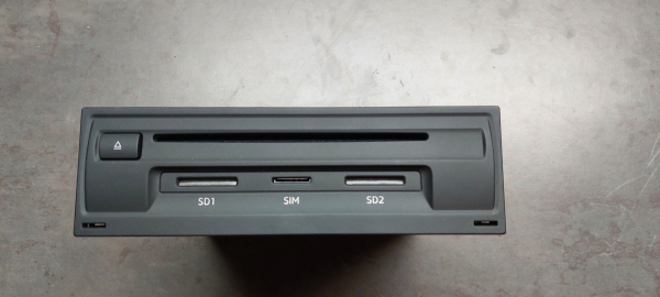 Riadiaca jednotka MMI / multimediálneho MIB centra pre Audi Q7 - 4M1 035 880 B